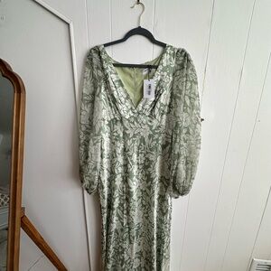 Showpo Sage Green Floral Long Sleeve Dress